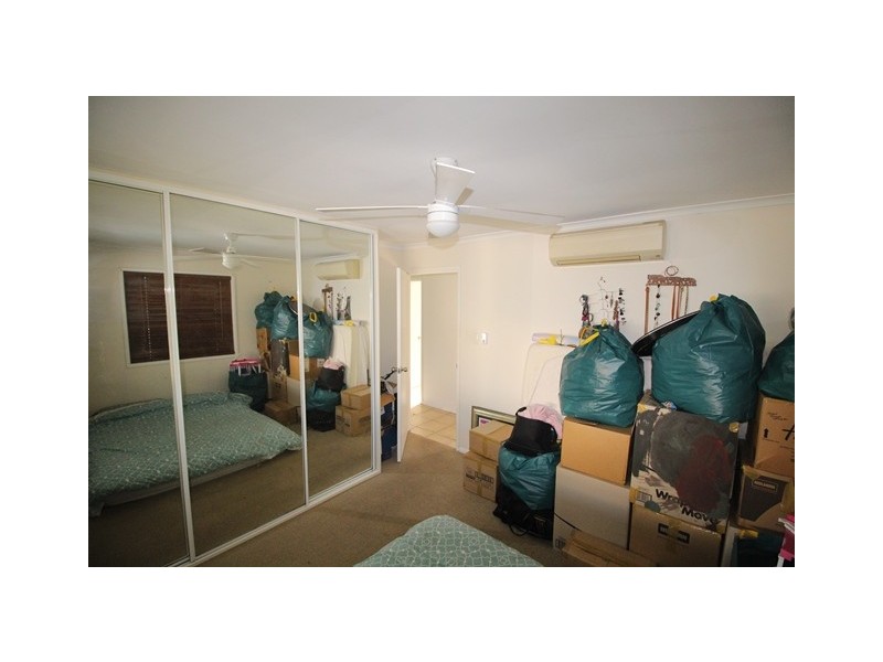 8a Roma Street, Scarborough QLD 4020