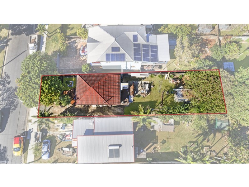 65 Mclennan Street, Woody Point QLD 4019