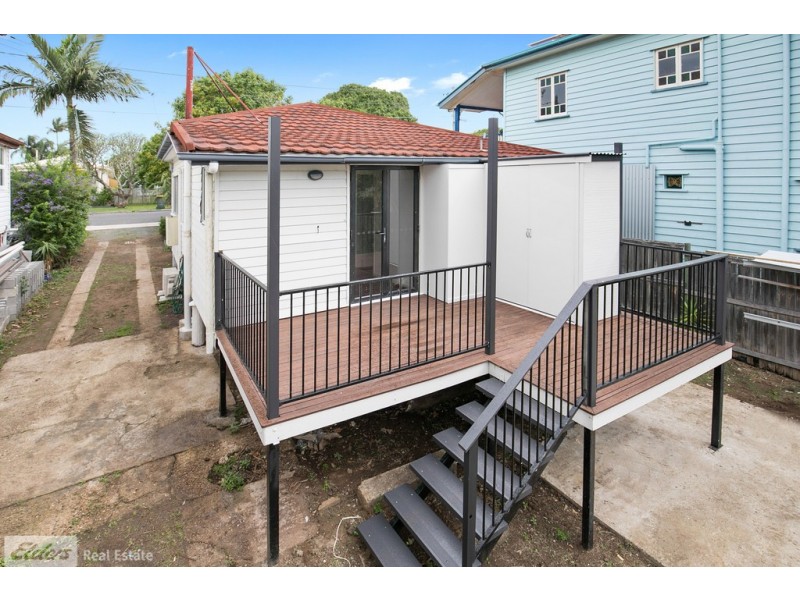 65 Mclennan Street, Woody Point QLD 4019