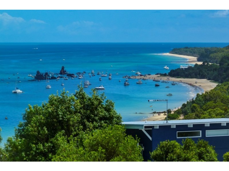 11 and 13 Triton Street, Tangalooma QLD 4025