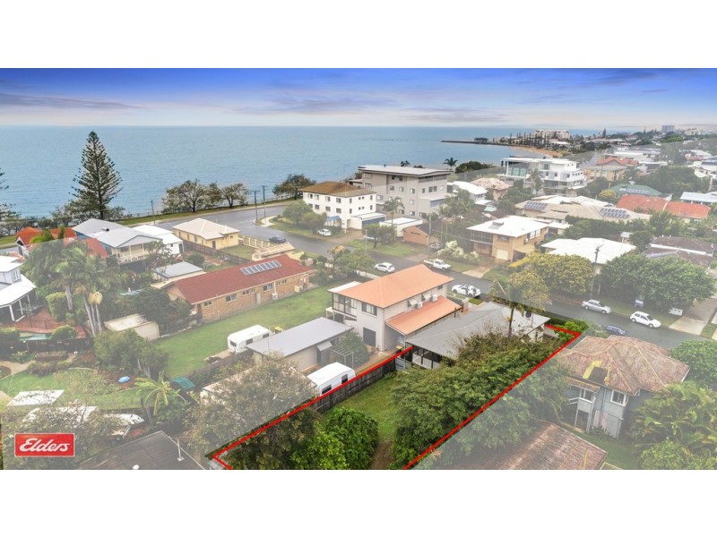 8 Murphy Street, Scarborough QLD 4020