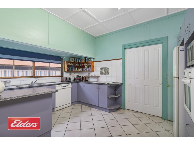 8 Murphy Street, Scarborough QLD 4020