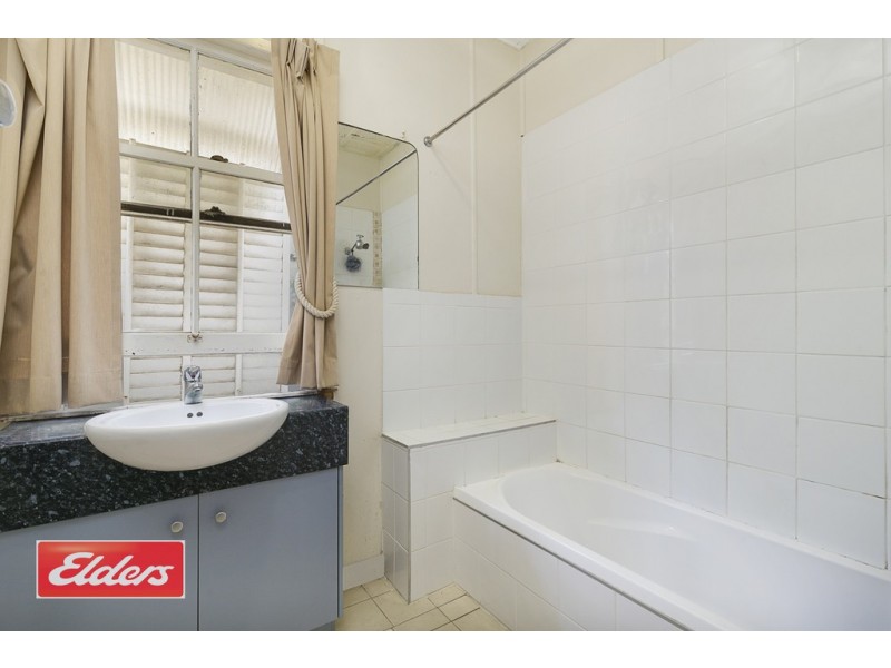 8 Murphy Street, Scarborough QLD 4020