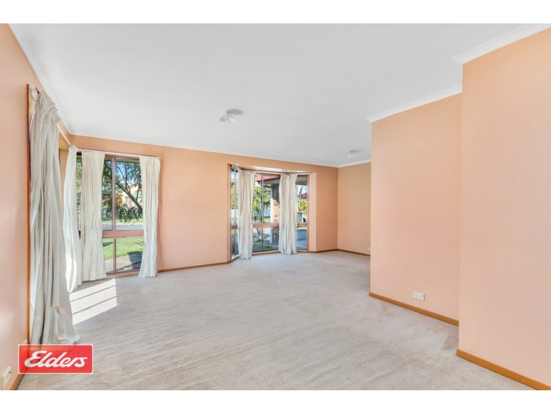 8 Jacaranda Close, Fitzgibbon QLD 4018