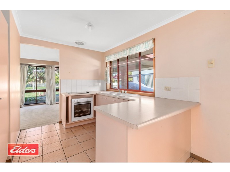 8 Jacaranda Close, Fitzgibbon QLD 4018