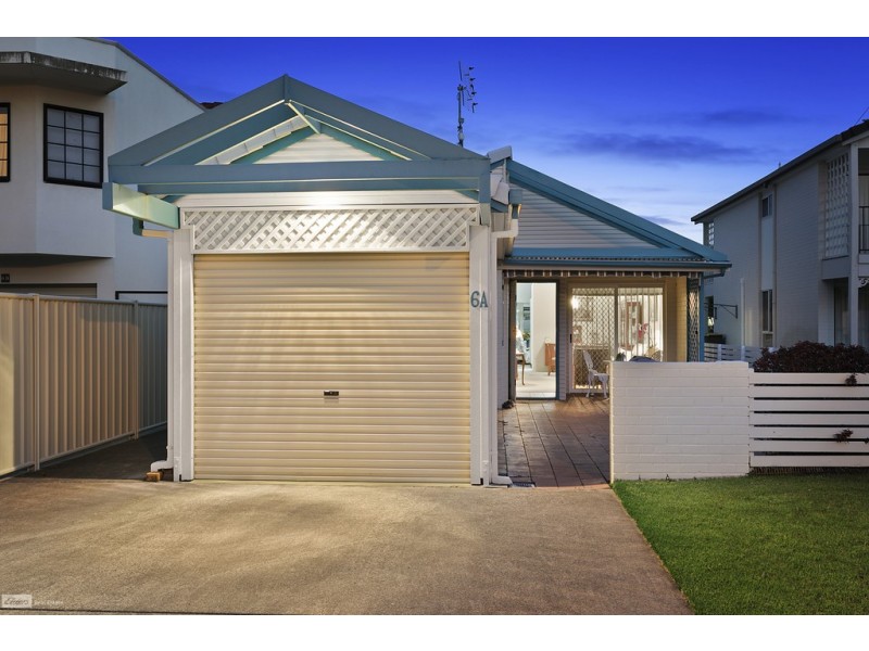 6A Admirals Court, Mooloolaba QLD 4557