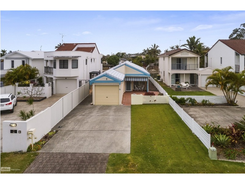 6A Admirals Court, Mooloolaba QLD 4557