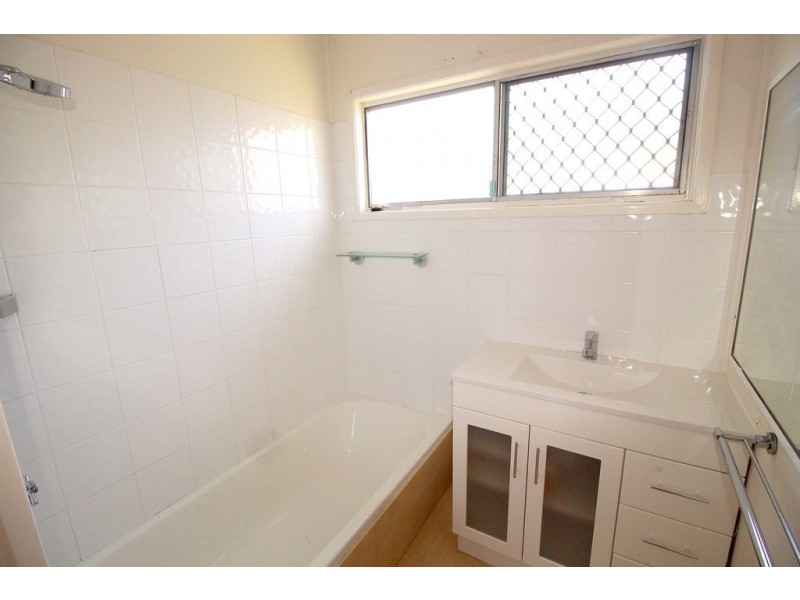 67 Longland Street, Redcliffe QLD 4020