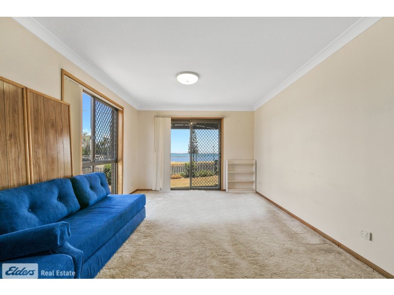 100 Hornibrook Esplanade, Clontarf QLD 4019