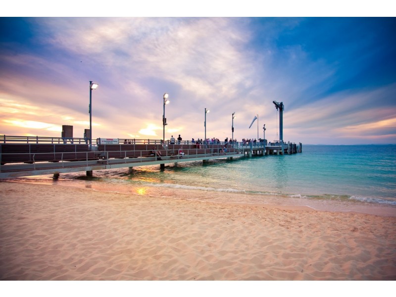 13 Cassidae Crescent, Tangalooma QLD 4025