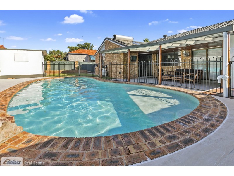 8 Newport Drive, Newport QLD 4020