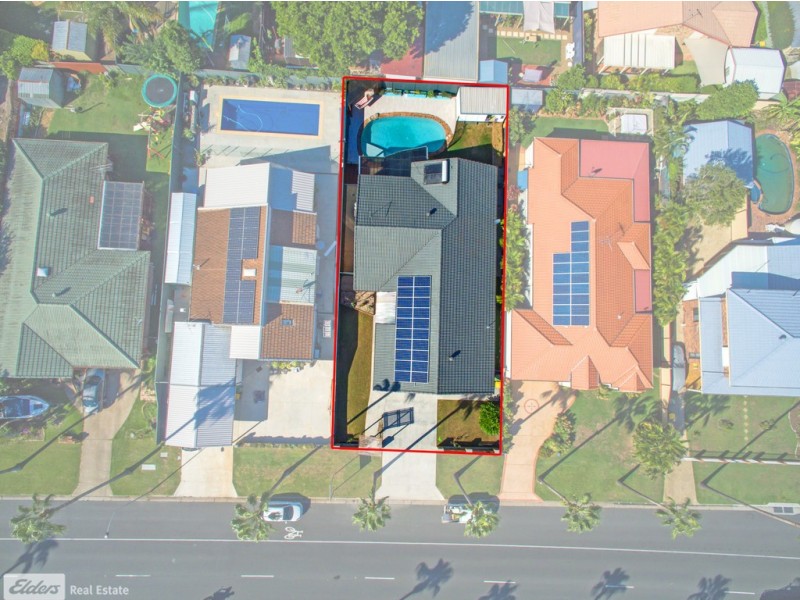 8 Newport Drive, Newport QLD 4020