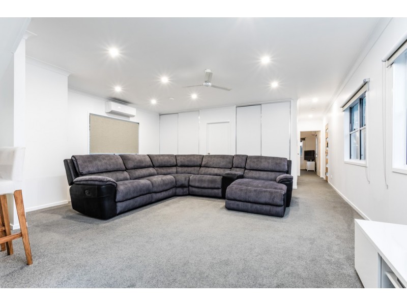 3 Kate Street, Woody Point QLD 4019