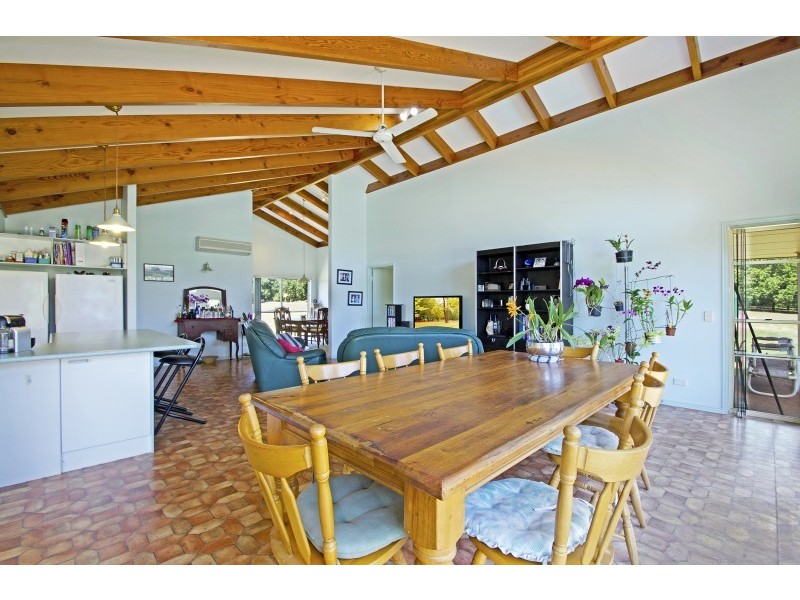 Glass House Mountains QLD 4518