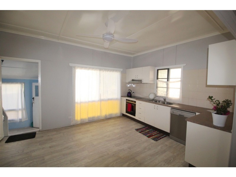 78 McLennan Street, Woody Point QLD 4019