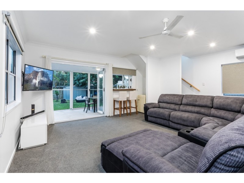 3 Kate Street, Woody Point QLD 4019