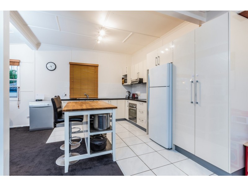 3 Kate Street, Woody Point QLD 4019