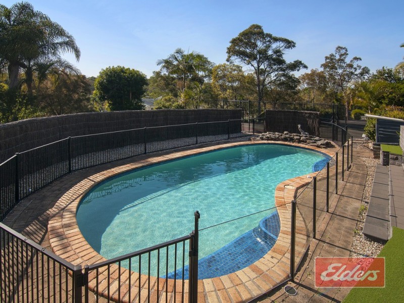 16 DORSET DRIVE (7 Essex Close), Springwood QLD 4127