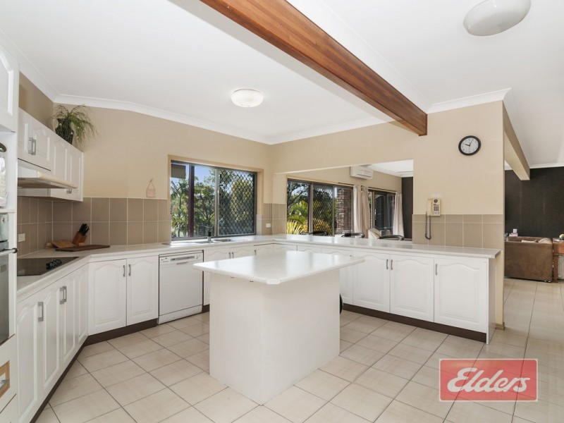 16 DORSET DRIVE (7 Essex Close), Springwood QLD 4127