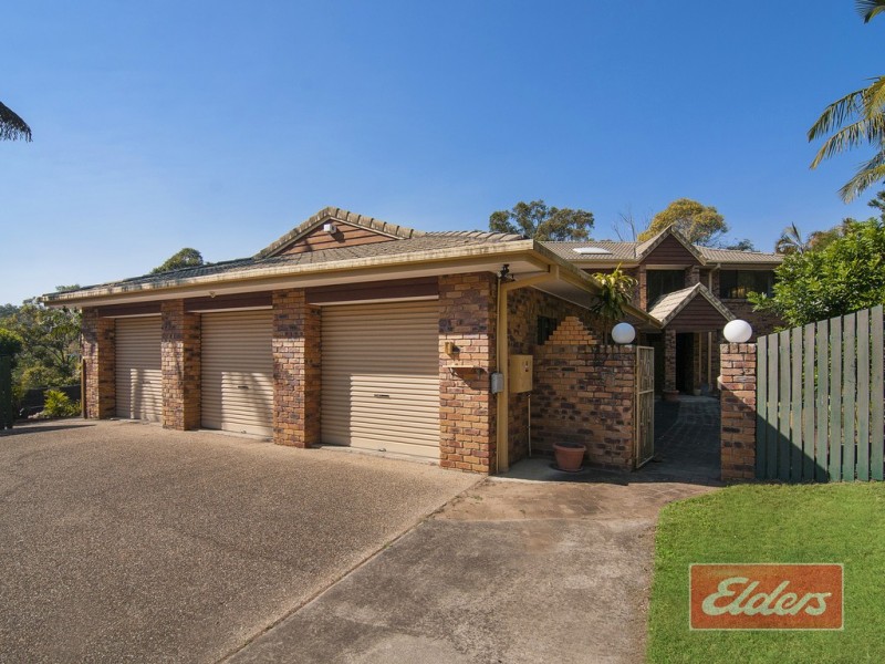 16 DORSET DRIVE (7 Essex Close), Springwood QLD 4127