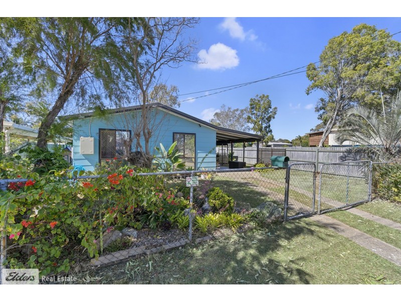 8A Roma Street, Scarborough QLD 4020