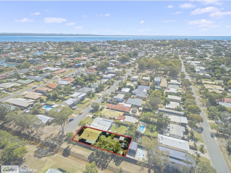 8A Roma Street, Scarborough QLD 4020