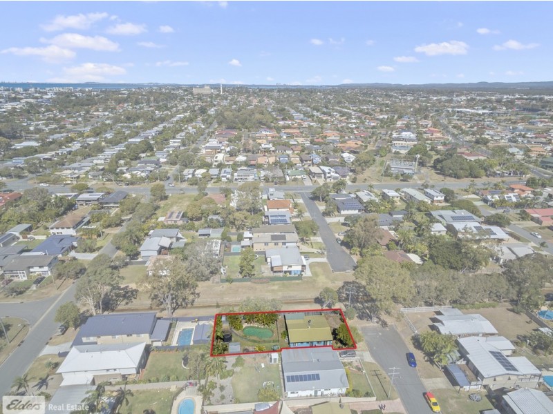 8A Roma Street, Scarborough QLD 4020