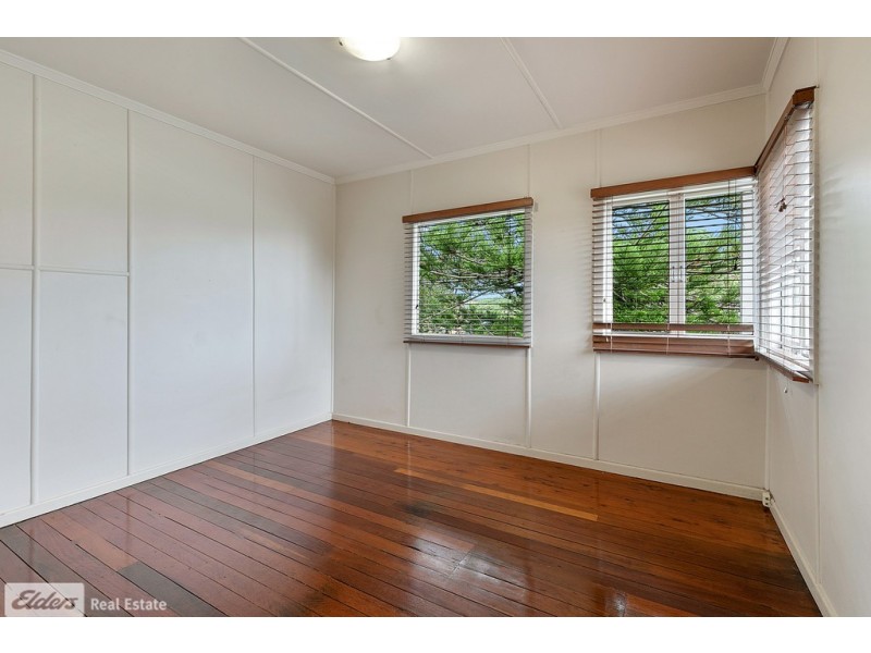 390 Oxley Avenue, Redcliffe QLD 4020