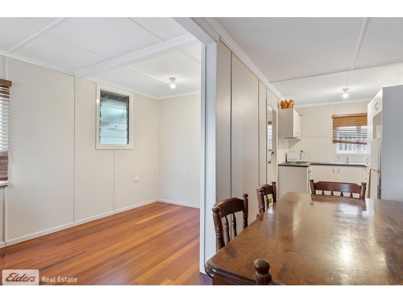 390 Oxley Avenue, Redcliffe QLD 4020