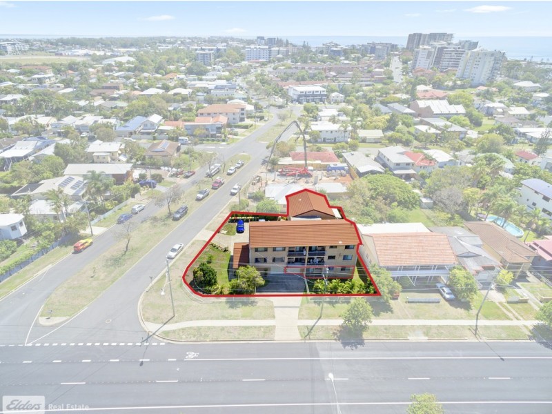 1/2 John Street, Redcliffe QLD 4020