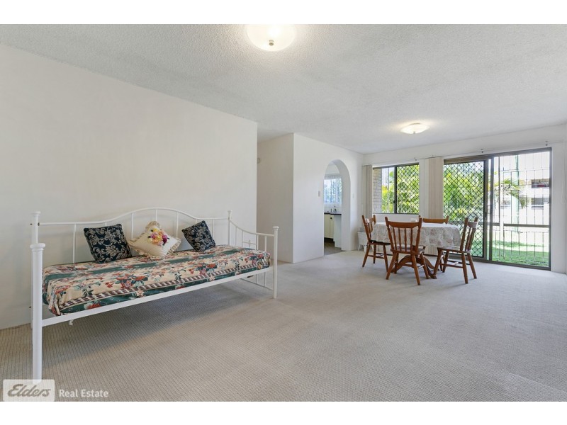 1/2 John Street, Redcliffe QLD 4020