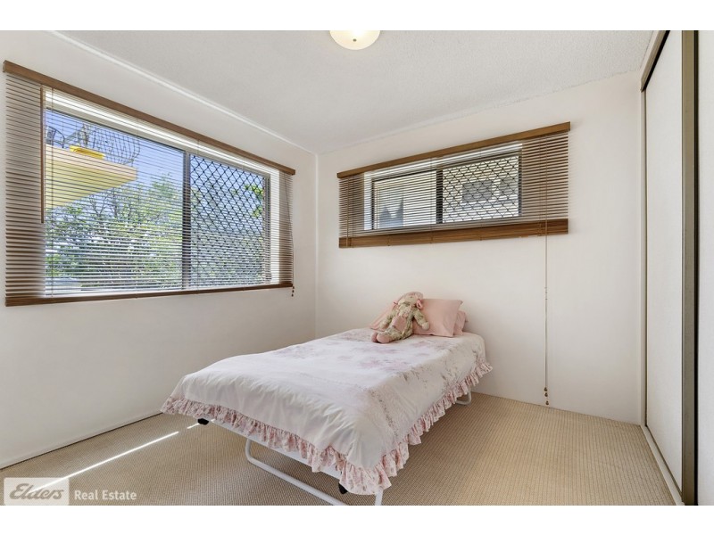 1/2 John Street, Redcliffe QLD 4020