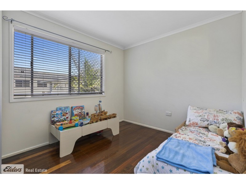 34 Grace Street, Scarborough QLD 4020