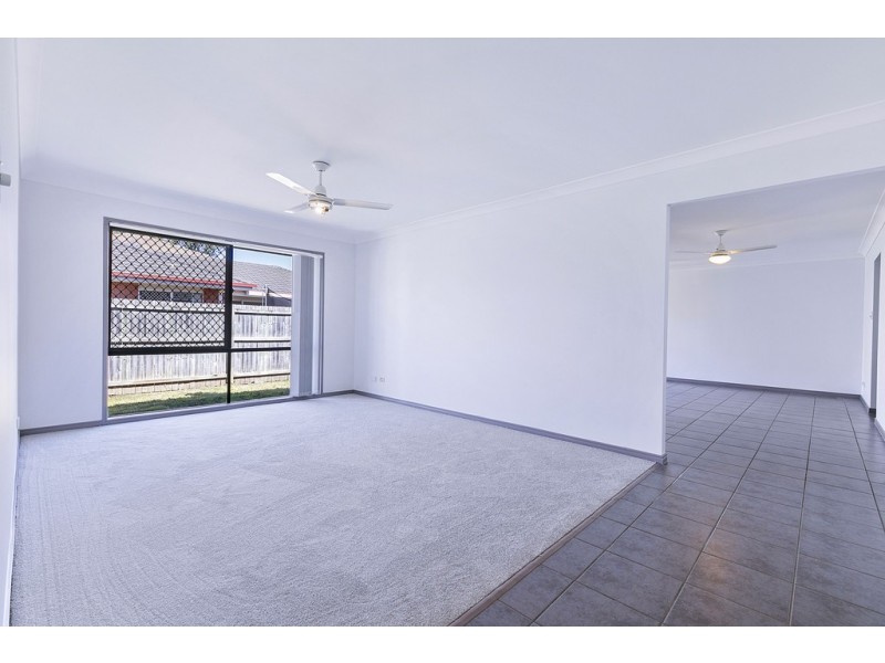5 Hubner Drive, Rothwell QLD 4022
