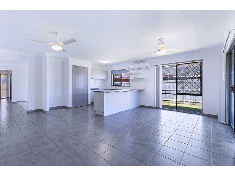 5 Hubner Drive, Rothwell QLD 4022