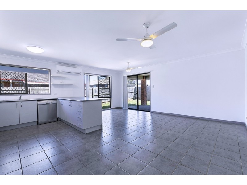 5 Hubner Drive, Rothwell QLD 4022