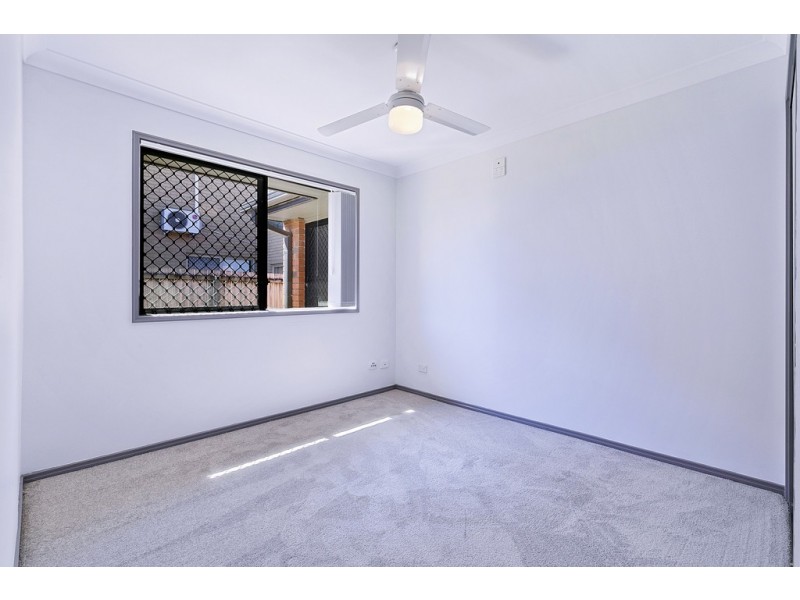 5 Hubner Drive, Rothwell QLD 4022