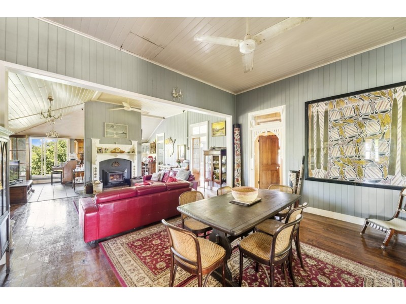 345 BUNYA MOUNTAINS ROAD, Kaimkillenbun QLD 4406