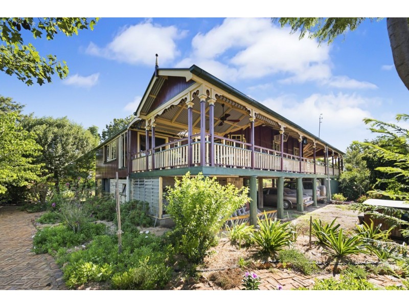 345 BUNYA MOUNTAINS ROAD, Kaimkillenbun QLD 4406