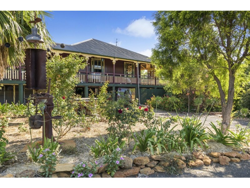 345 BUNYA MOUNTAINS ROAD, Kaimkillenbun QLD 4406