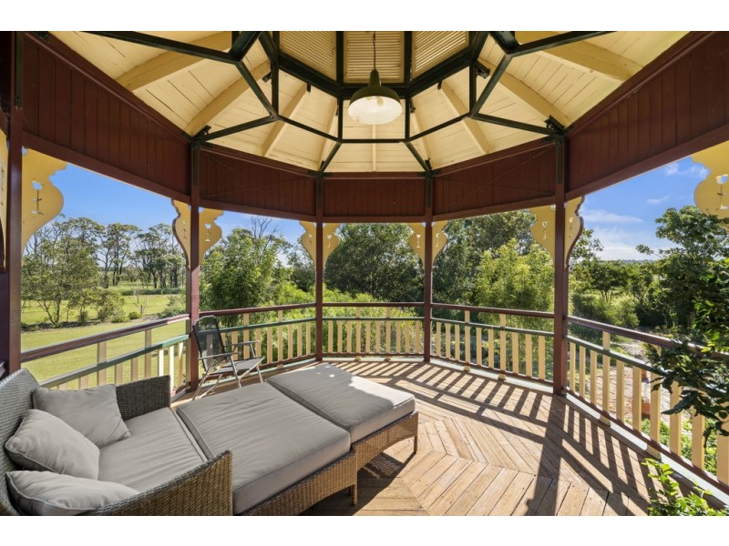 345 BUNYA MOUNTAINS ROAD, Kaimkillenbun QLD 4406