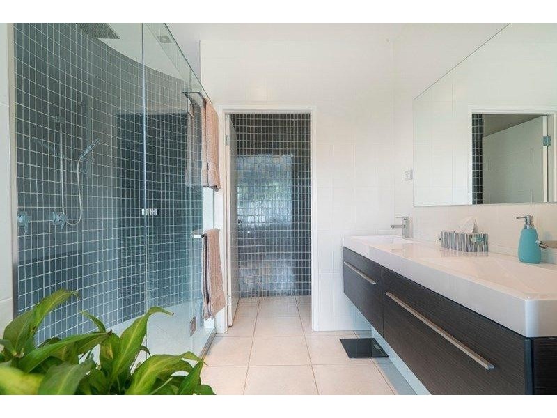 6 GLADY AVENUE, Caboolture QLD 4510