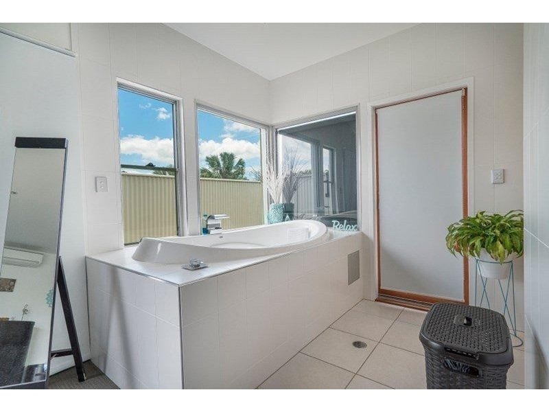 6 GLADY AVENUE, Caboolture QLD 4510