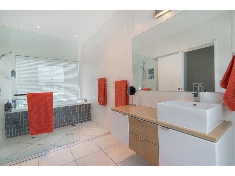 6 GLADY AVENUE, Caboolture QLD 4510