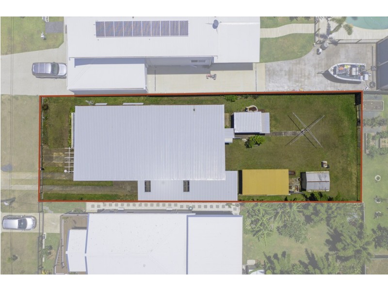 8 Bramble Street, Woody Point QLD 4019