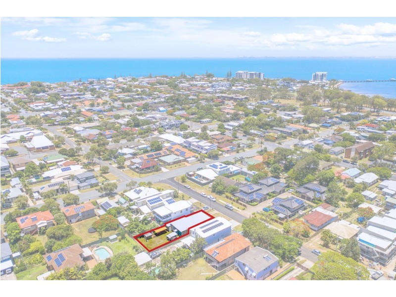 8 Bramble Street, Woody Point QLD 4019