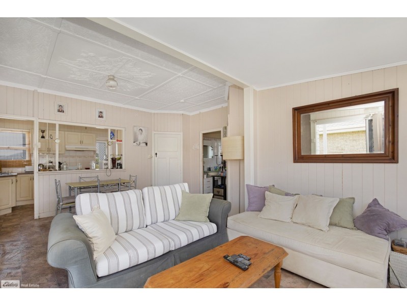 13 Sydney Street, Redcliffe QLD 4020