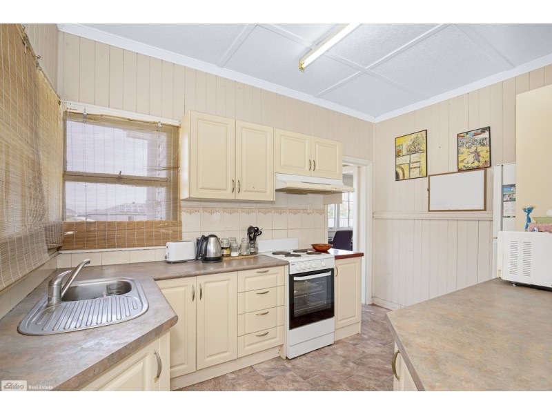 13 Sydney Street, Redcliffe QLD 4020