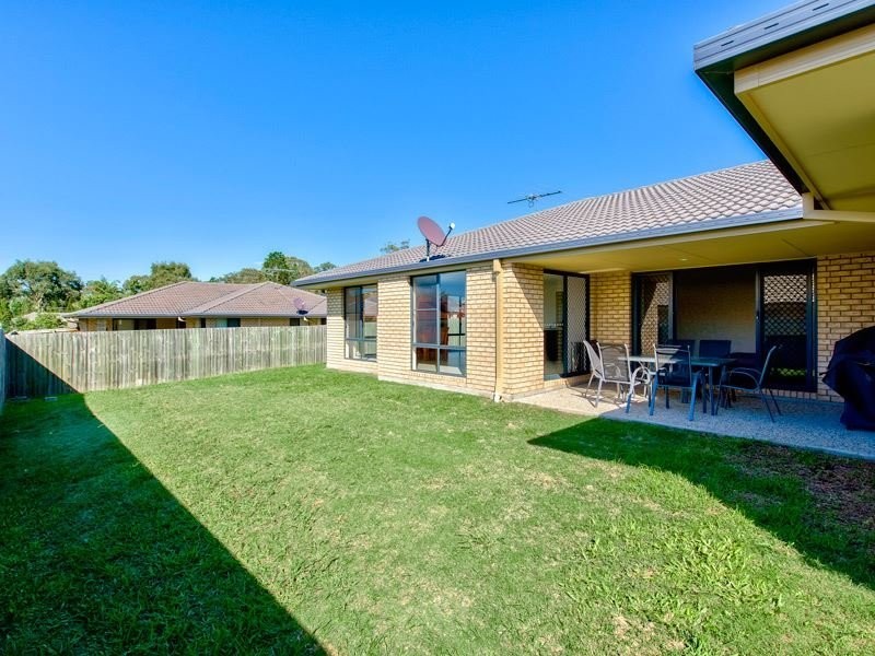 4 BLUEGRASS PLACE, Morayfield QLD 4506