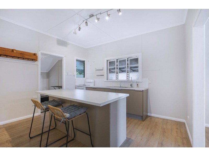 74 McLennan Street, Woody Point QLD 4019